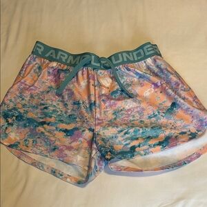 Girl’s Heat-gear Under Armour Colorful Athletic Shorts